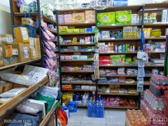 C8022位于昌吉市绿洲北路绿洲华庭小区门口临街80平店面转