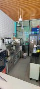 C8055沙依巴克区阿勒泰路大修厂公交车站旁15平饮品店急转