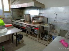 C8298位于昌吉市开发区附近独家150平餐饮店转让