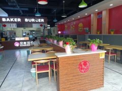 C8519位于奇台县君龙雅居小区临街280平店面转让