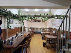 C8552位于新市区宝能城沿街147平餐饮旺铺转让