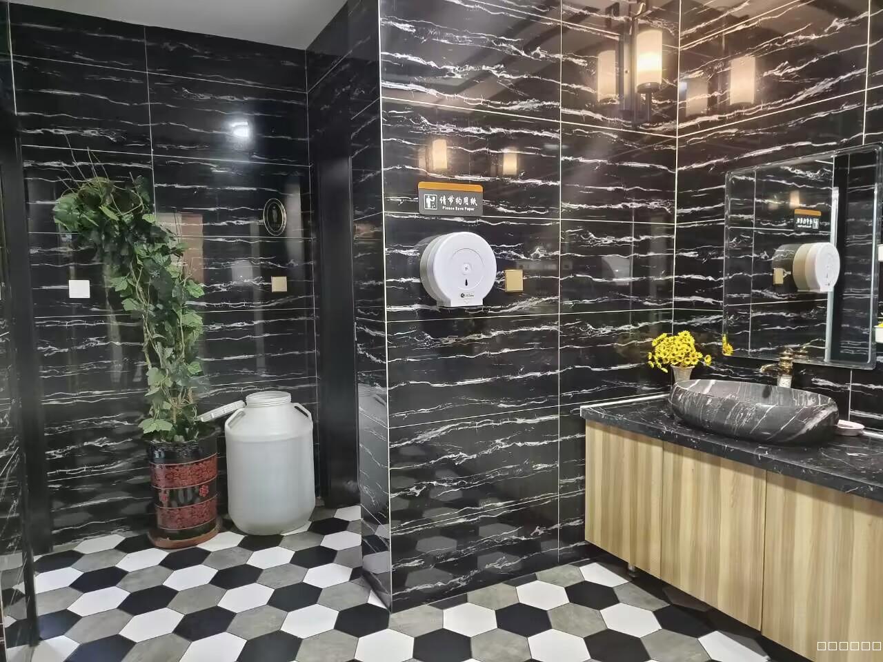 C8691头屯河区成熟地段临街500平餐饮旺铺转让 C8691头屯河区成熟地段临街500平餐饮旺铺转让