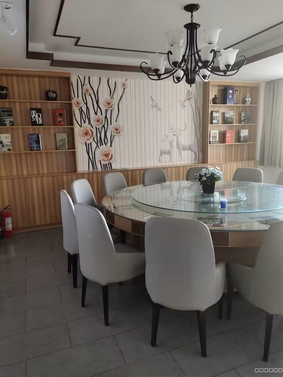 C8691头屯河区成熟地段临街500平餐饮旺铺转让 C8691头屯河区成熟地段临街500平餐饮旺铺转让