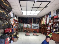 C8627（城南）昌吉市建国西路国民村镇银行旁汽车美容装潢店