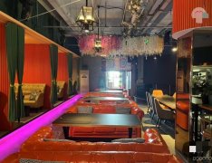 （成功案例）C8757乌市新天润商圈435平音乐餐吧转让