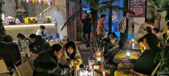 （成功案例）C8825临街经营中音乐酒吧转让 可做咖啡厅轻餐