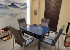 C8871位于昌吉市青年南路首爱主题宾馆负一楼店面转让