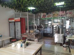 C9040阜康中医院附近城北市场对面85平早餐店转让