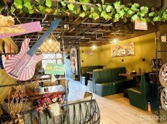C9222乌鲁木齐市新天润国际丝路环球港一期沿街门面商铺转让