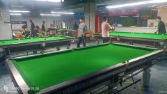 C9354位于昌吉市建国西路友好商场D座三楼店面转让