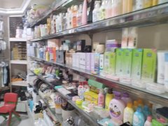 C9461香槟水岸13平饰品店转让