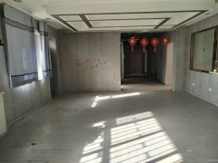 C9478阜康团结西路280平旺铺出租