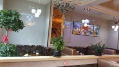 C9519(转让）沙依巴克区平川路口营业中精装餐饮旺铺（也