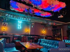 C9545位于昌吉市滨河南路花间集临街店面转让