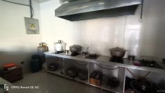 C9551位于昌吉市中山南路中山商业广场附近店面转让