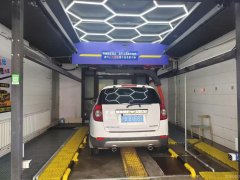 C9565新市区鲤鱼山路临街160平门面转让