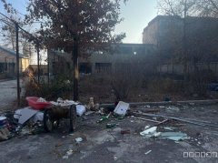 C9586位于五家渠客运站对面祥园市场旁商业用地急售