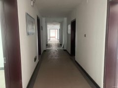 C9790位于昌吉健康东路除一层外整楼出租