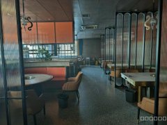 C9801米东区上沙河清真寺沿街主路火锅店低价转让