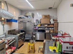 C9827碟王园内40平外卖店转让