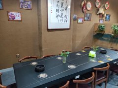 C10018 位于塔城东路临街商铺低价急转