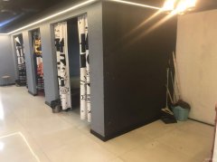 C10142位于锦都花园附近营业中酒吧低价转让