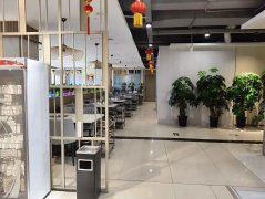 C10242阜康二中对面780平火锅店转让