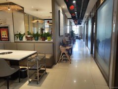 C10242阜康二中对面780平火锅店转让