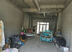 C9419位于昌吉市西外环河畔梅园小区附近临街商铺出租