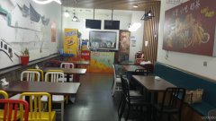 C10679昌吉市州一中旁临街炸鸡汉堡店营业中转让