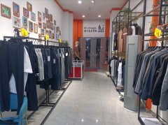 C10725位于昌吉市滨河北路郁金香小镇附近临街店面转让