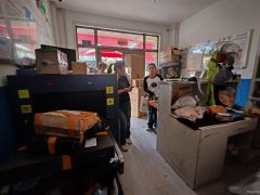C11058蓝庭花园45平中通快递转让