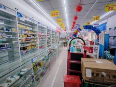 C11364北部湾小镇75平药店转让