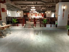 C11383位于五家渠102团八一路品牌火锅店转让