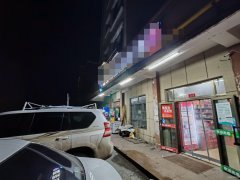 C11667米东区蓝廷花苑220平超市转让