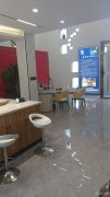 C11719品牌南贵坊昌吉市绿州北路临街营业中转让