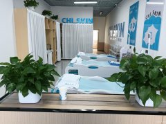 C11344位于阜康市网红街二楼商铺转让