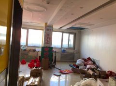 C11831商铺出租 位于亚中饮食一条街