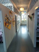 C11840位于昌吉市宁边东路海棠一号院临街三楼店面转让