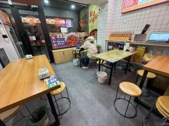 C11888河北西路23平米粉店转让