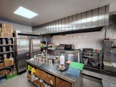 （成功案例）C9070位于乌市西山九鼎300平火锅店转让