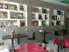 C11986位于五家渠贝鸟语诚小区临街餐饮店转让