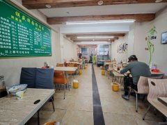 C11993凤凰城80平餐厅转让