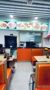 C12000位于乌市长沙路营业中牛肉面馆转让