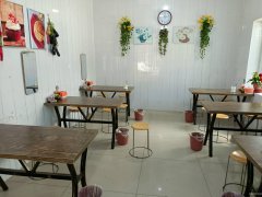 C12030位于昌吉市宁边西路经营中早餐店转让