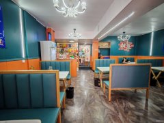 C12036米东区新城一期100平餐厅转让