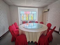 C12039东站路路港物流园171平餐厅转让