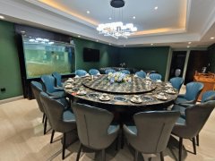 C12139迎宾路豪华装修火锅店转让