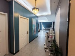 C12211米泉市中心位置美容院转让