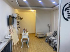 C12238店面出租 位于呼图壁县东风大街城镇派出所门口